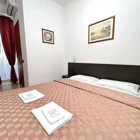 Domus Termini Отель Рим