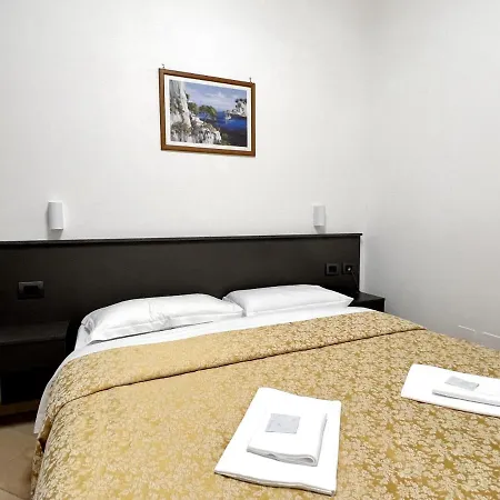 Hotel Domus Termini Roma