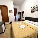 Domus Termini Hotel *