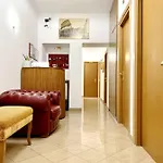 Hotel Domus Termini *